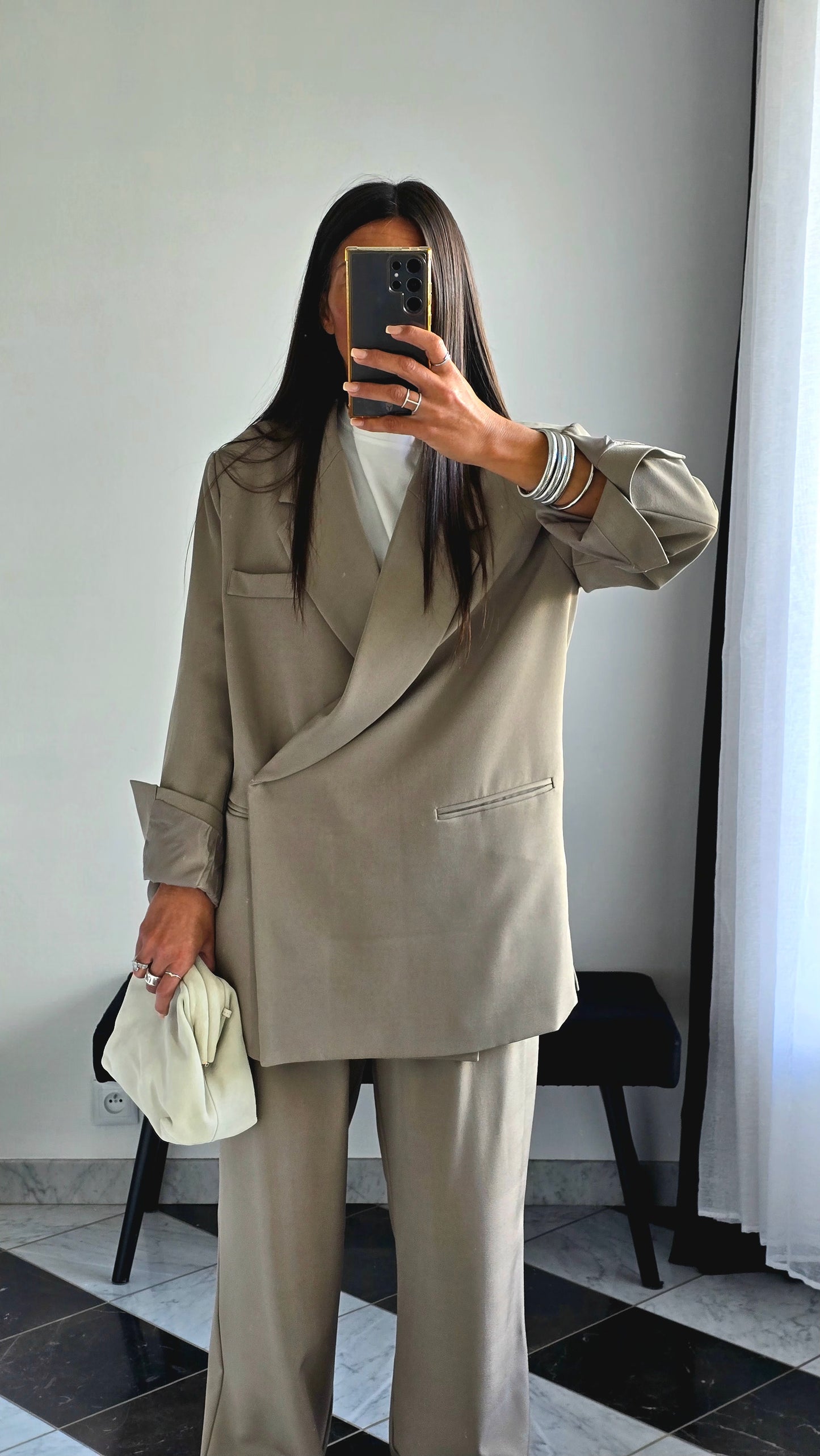 Blazer Croisé Oversize – Taupe Élégant