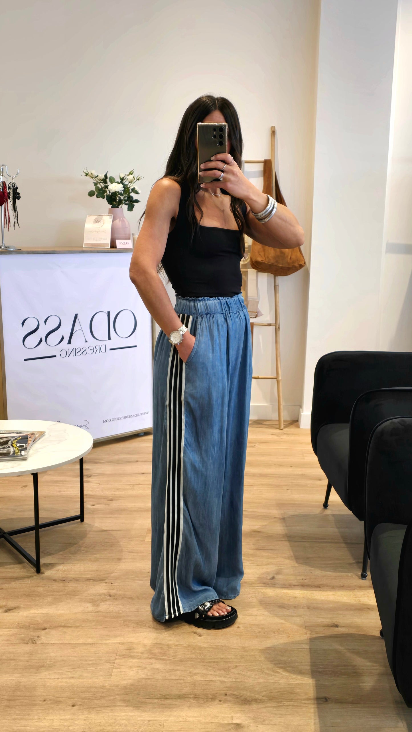 Pantalon Fluide Bleu En 100% Tencel Avec Bande Sport Latérale
