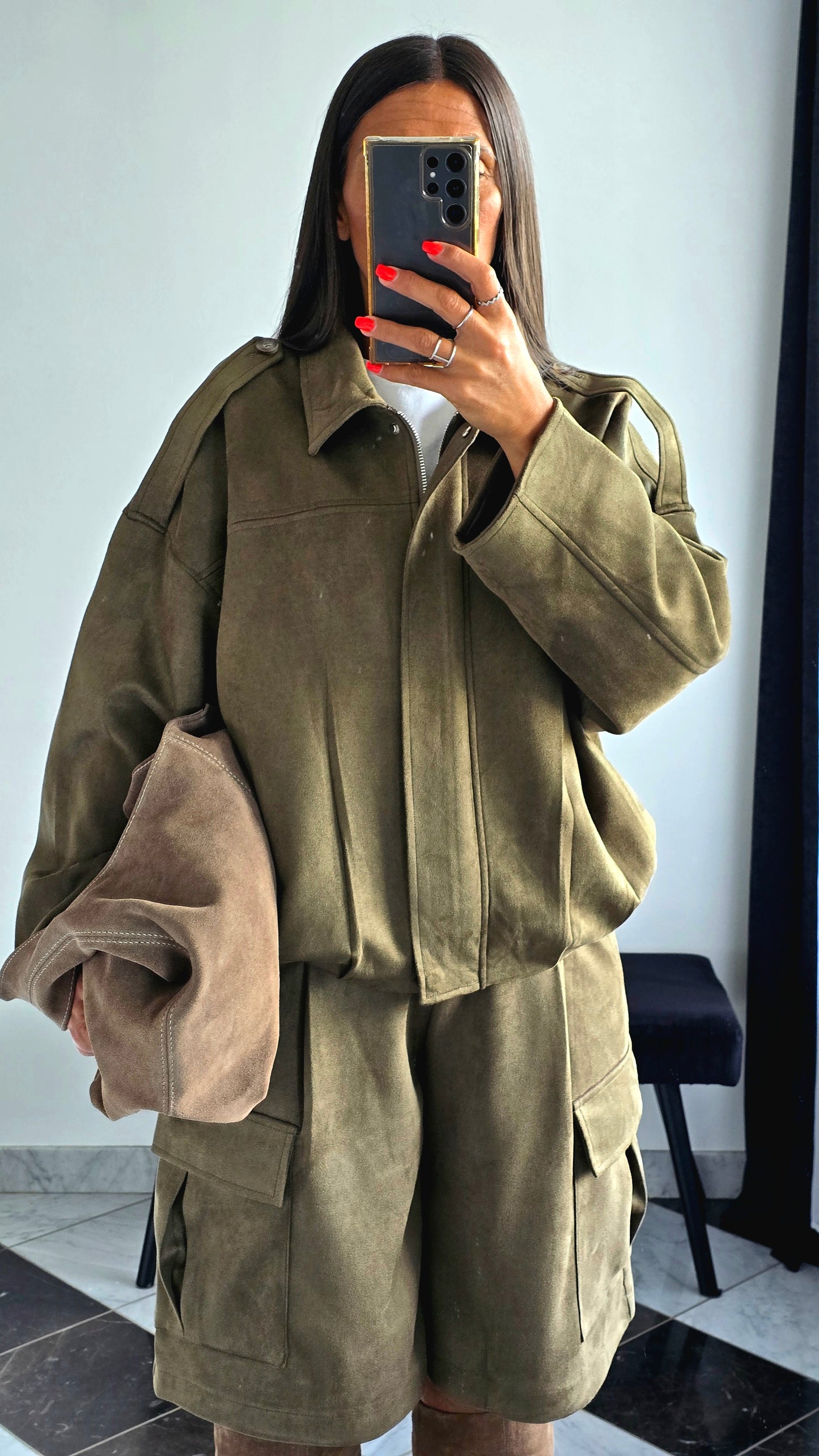 👜 Sac Hobo en cuir de vachette suédé – Taupe