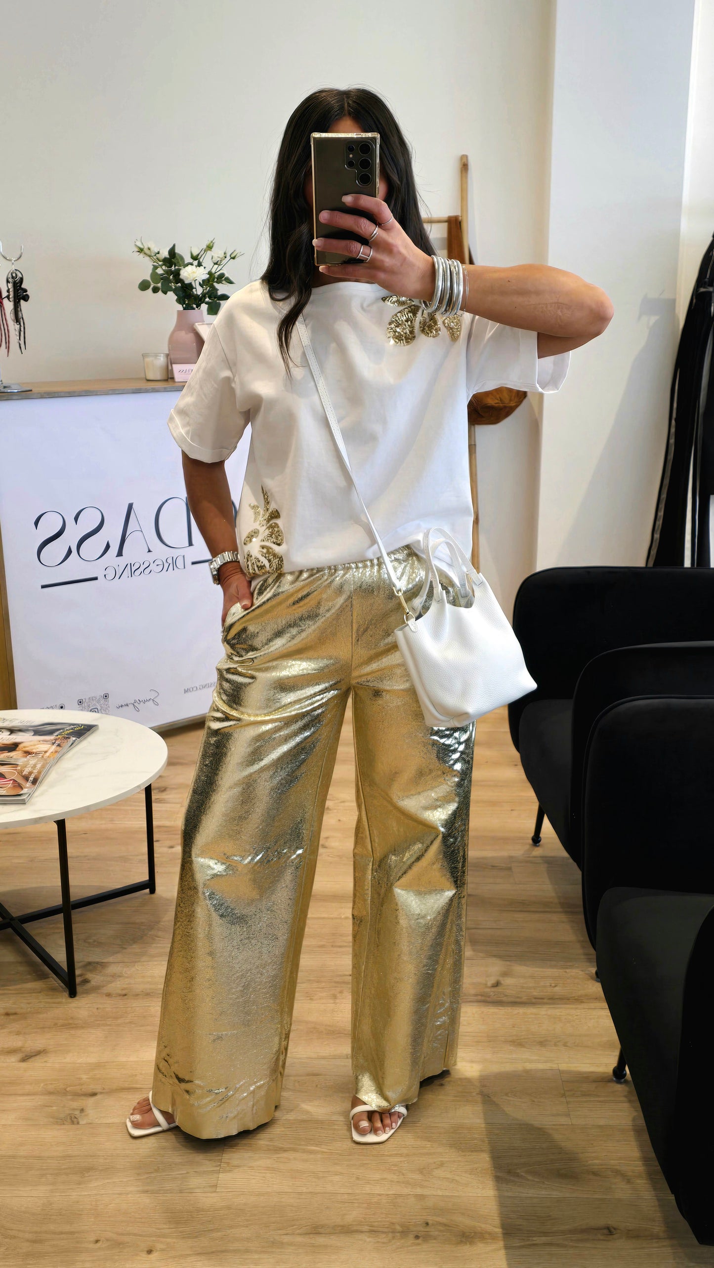 Pantalon Doré Coupe Large – Finition Métallisé