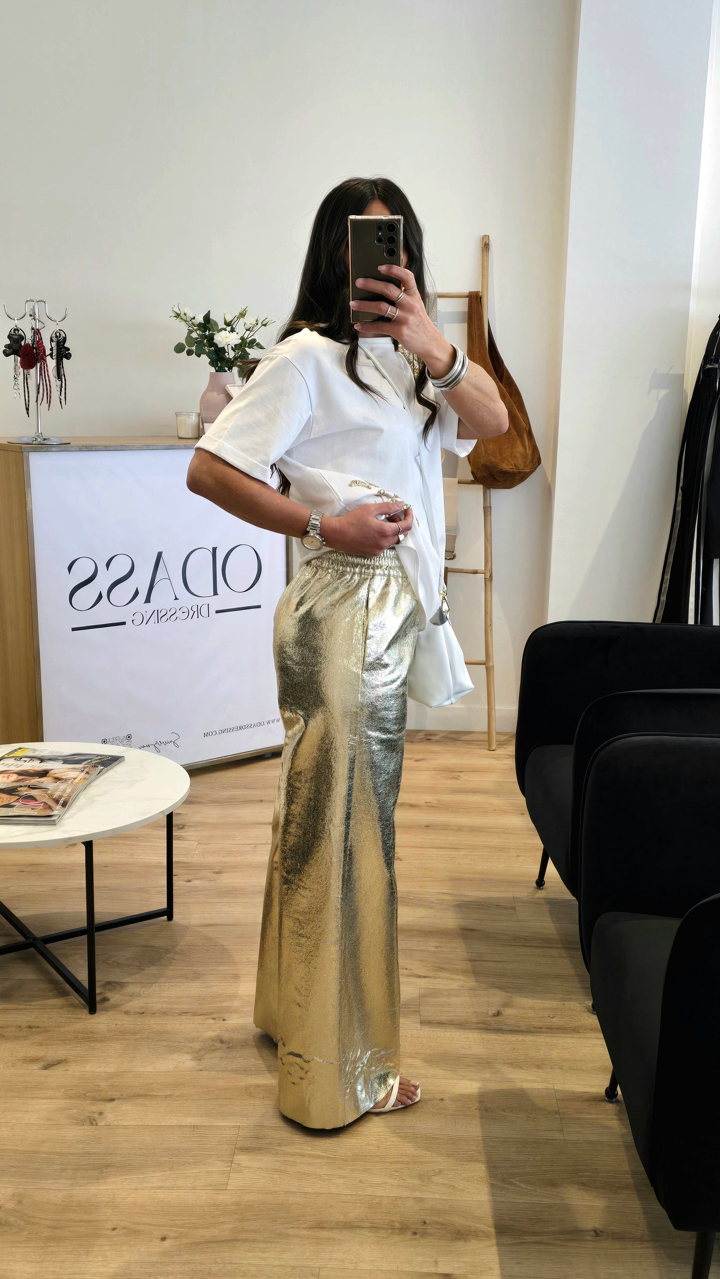 Pantalon Doré Coupe Large – Finition Métallisé