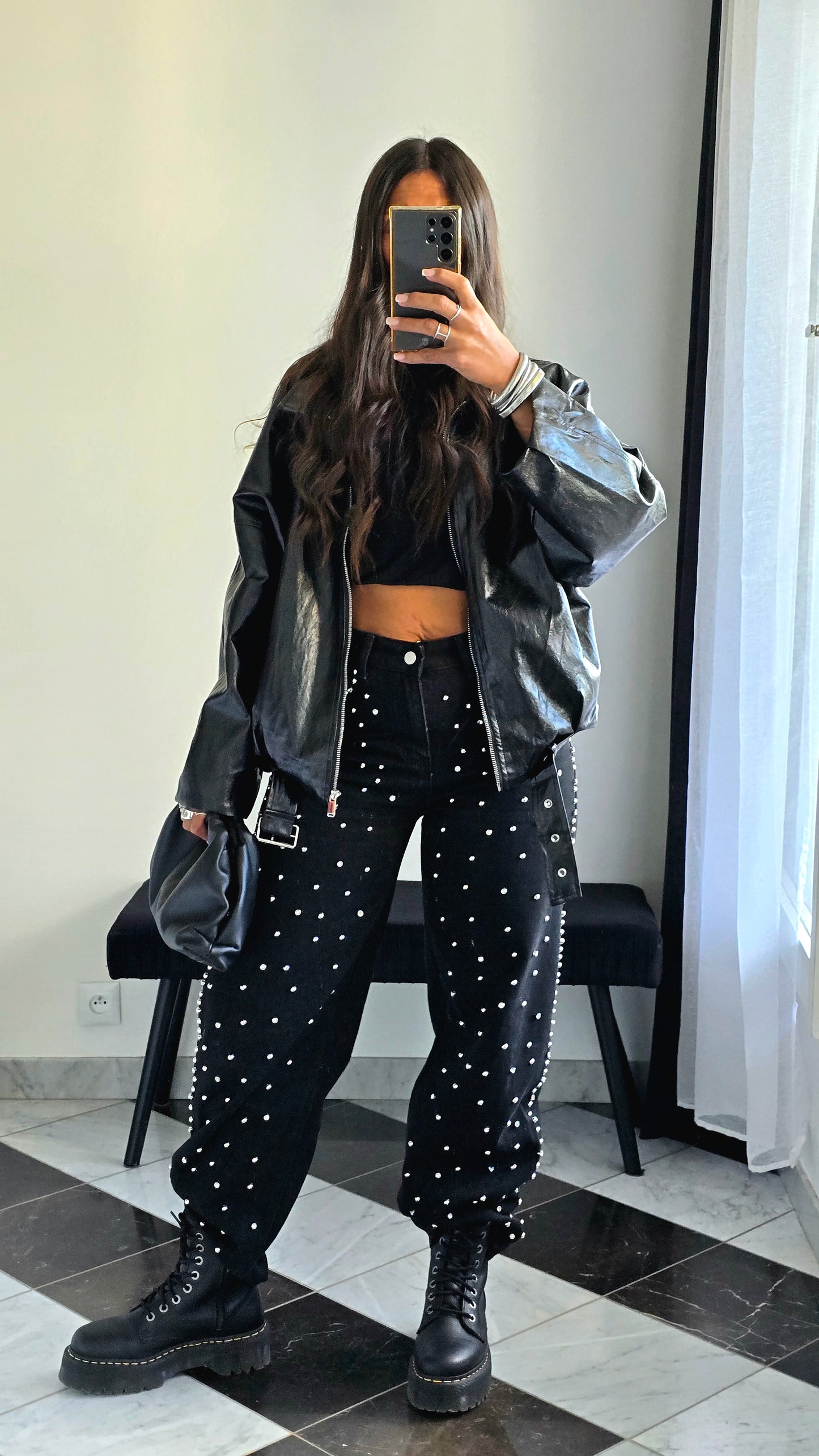 Jean Noir Détails Perles