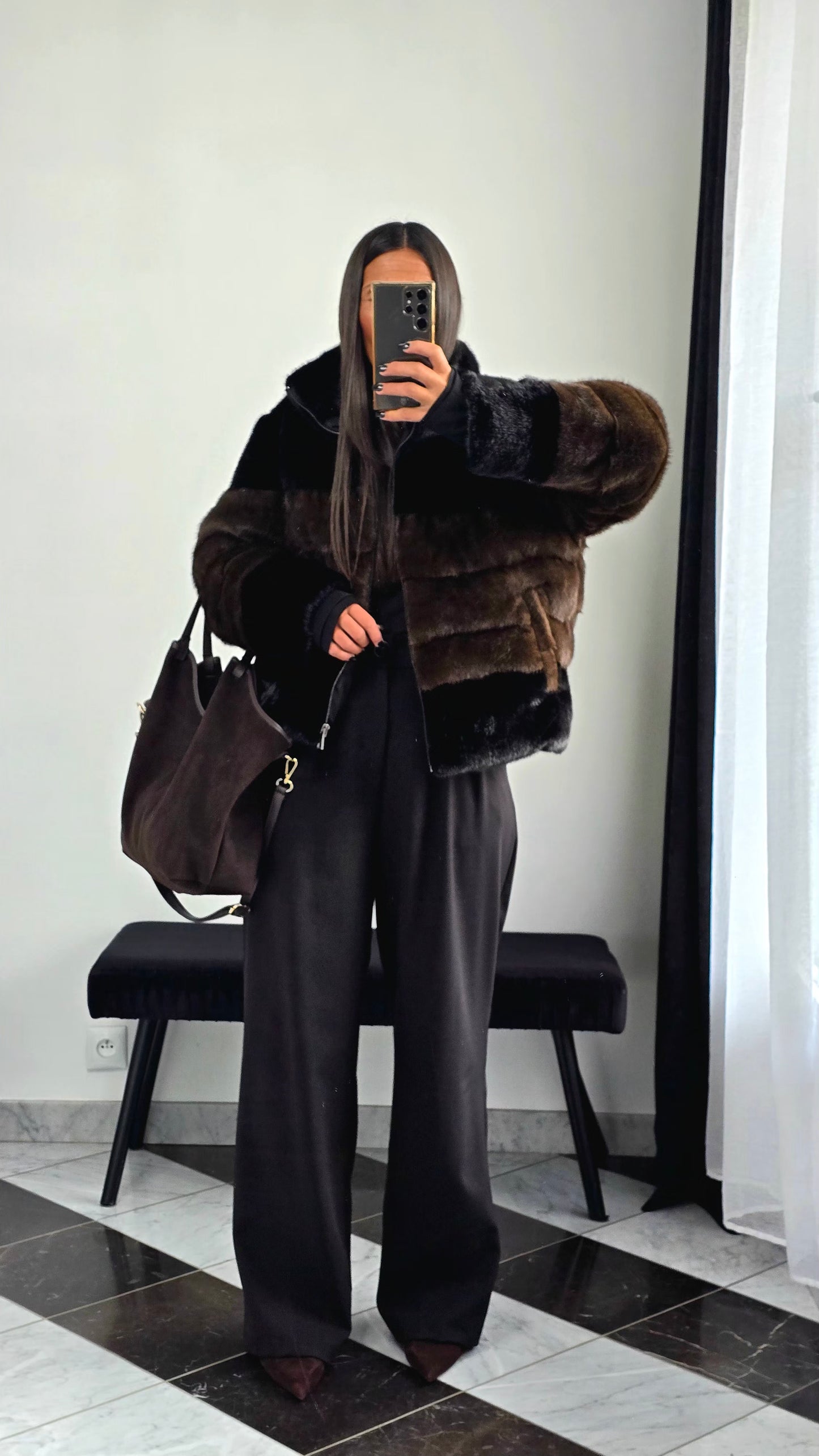 Manteau Effet Doudoune Bi-Color – Col Montant & Finition Luxe