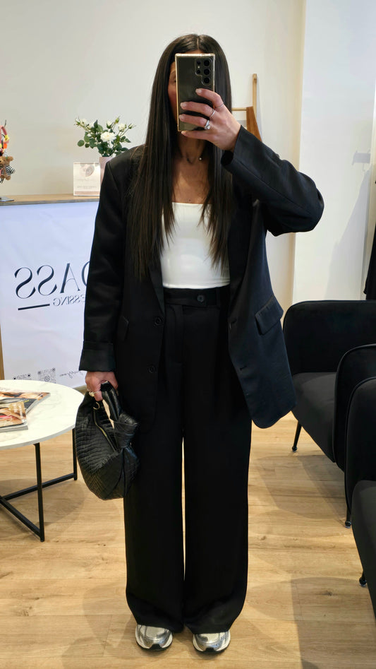 Veste Cintrée Élégante Noir – Structure & Féminité Assumées ⭐️ PRENIUM ⭐️