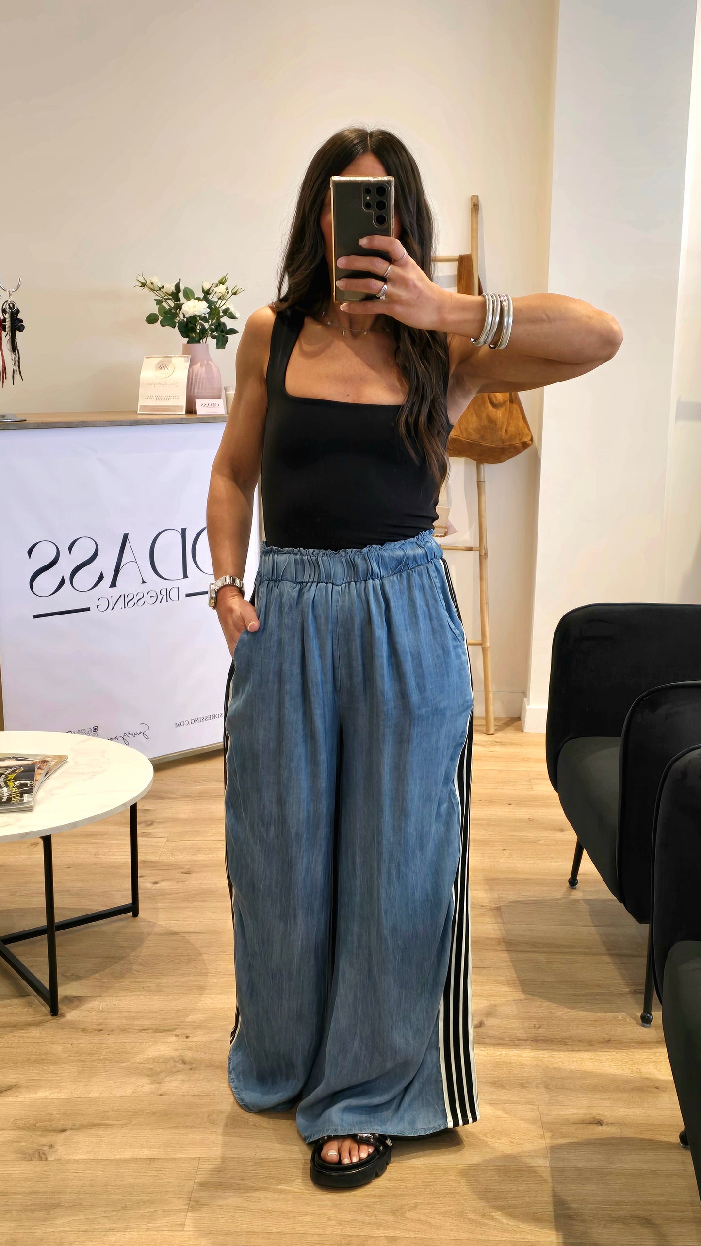 Pantalon Fluide Bleu En 100% Tencel Avec Bande Sport Latérale