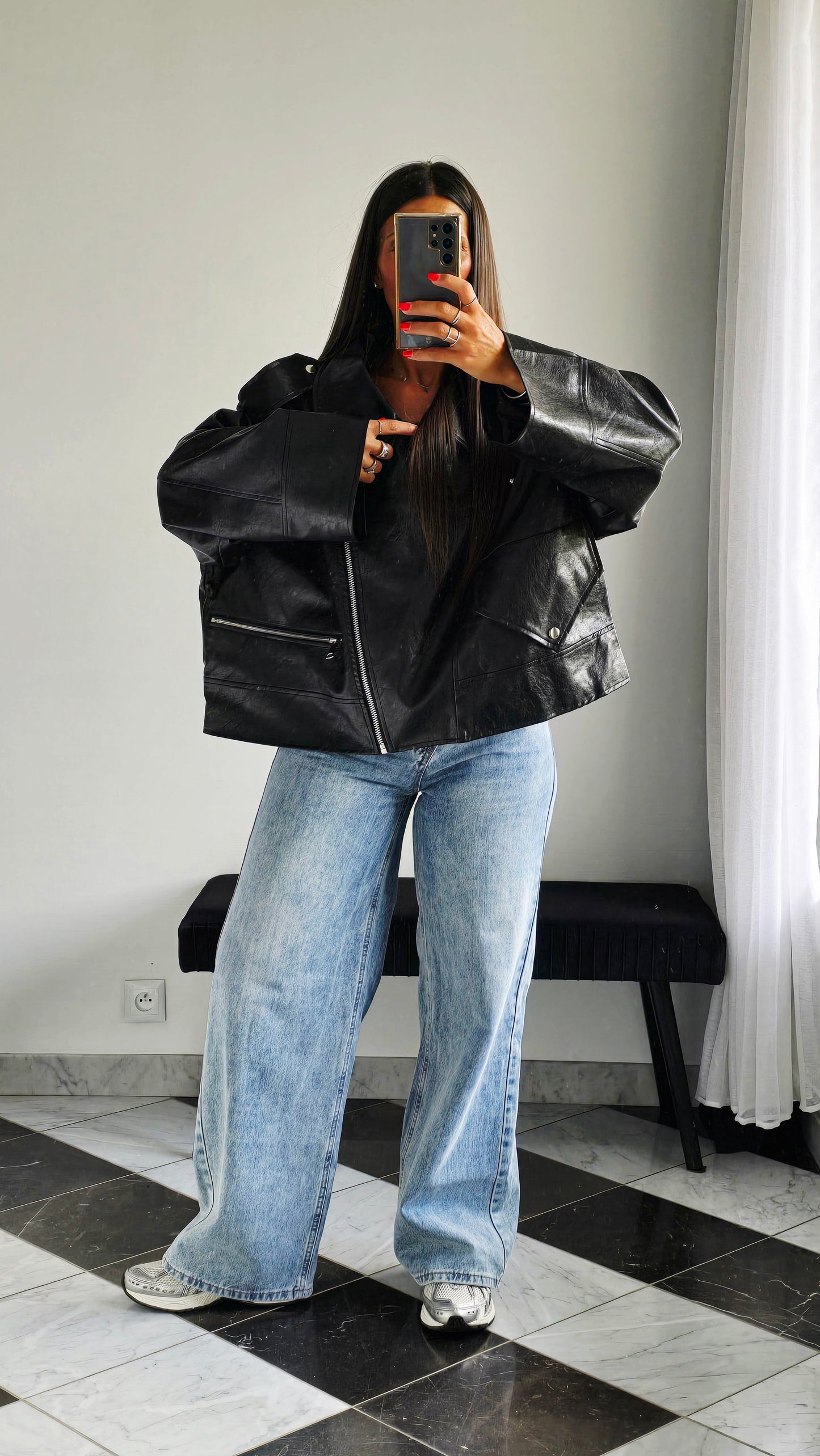 Perfecto Oversize en simili cuir – Col dégagé & style affirmé