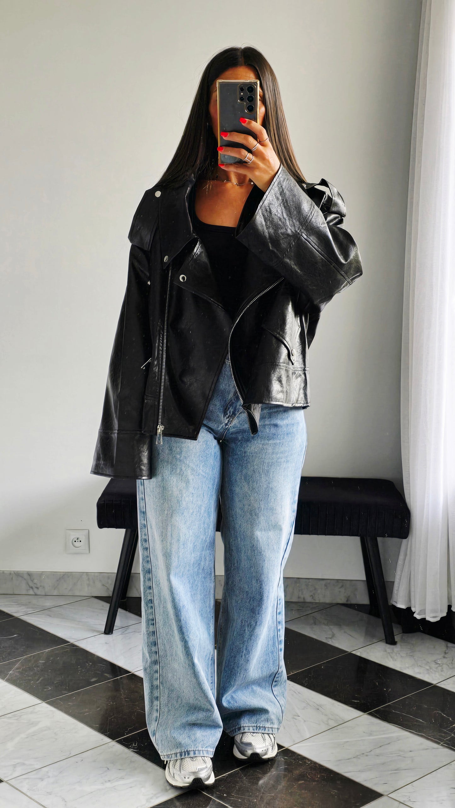 Perfecto Oversize en simili cuir – Col dégagé & style affirmé