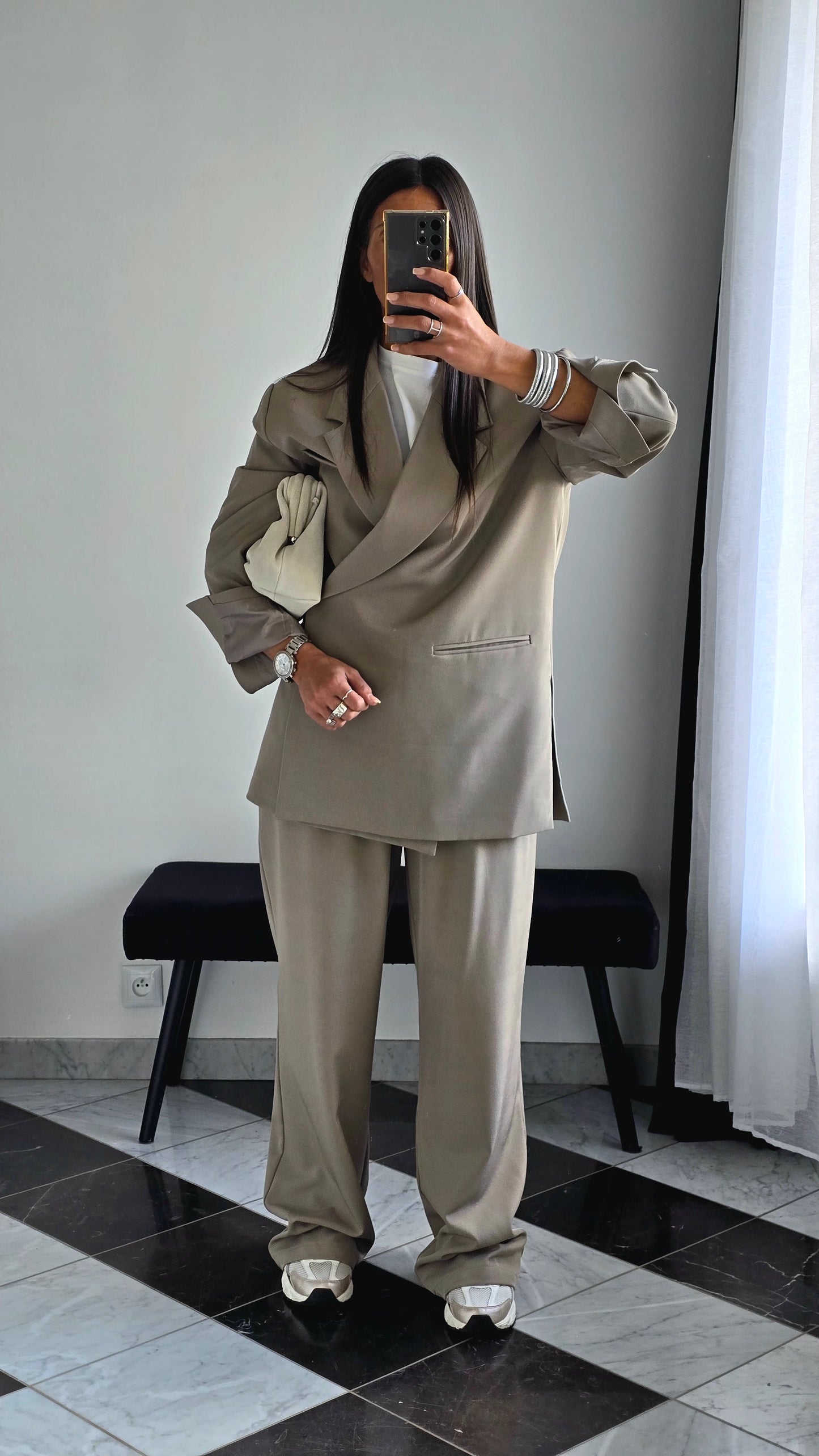 Blazer Croisé Oversize – Taupe Élégant
