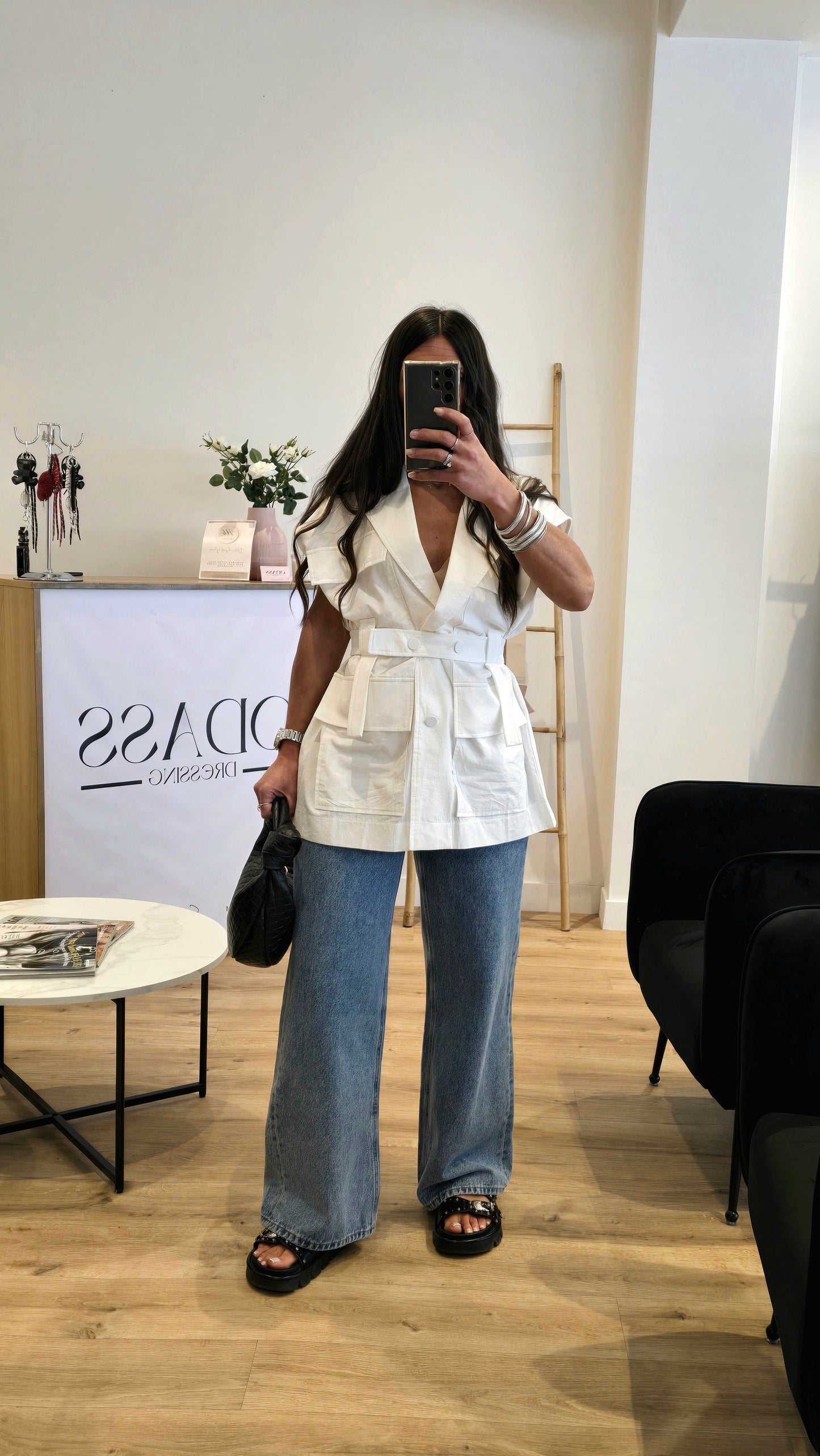 Veste Saharienne Sans Manches – Blanc Structuré