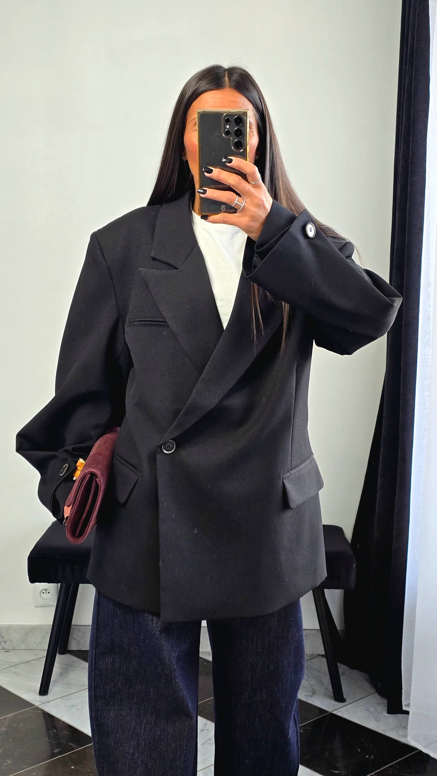 Blazer Oversize Structuré Noir – Détails Couture & Épaules Sculptées