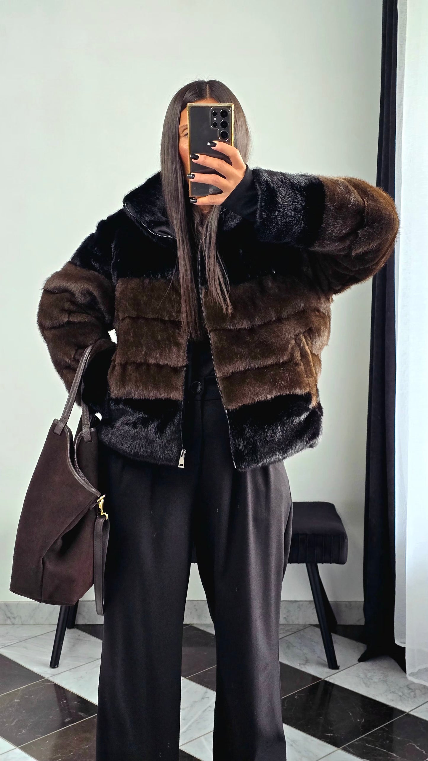 Manteau Effet Doudoune Bi-Color – Col Montant & Finition Luxe