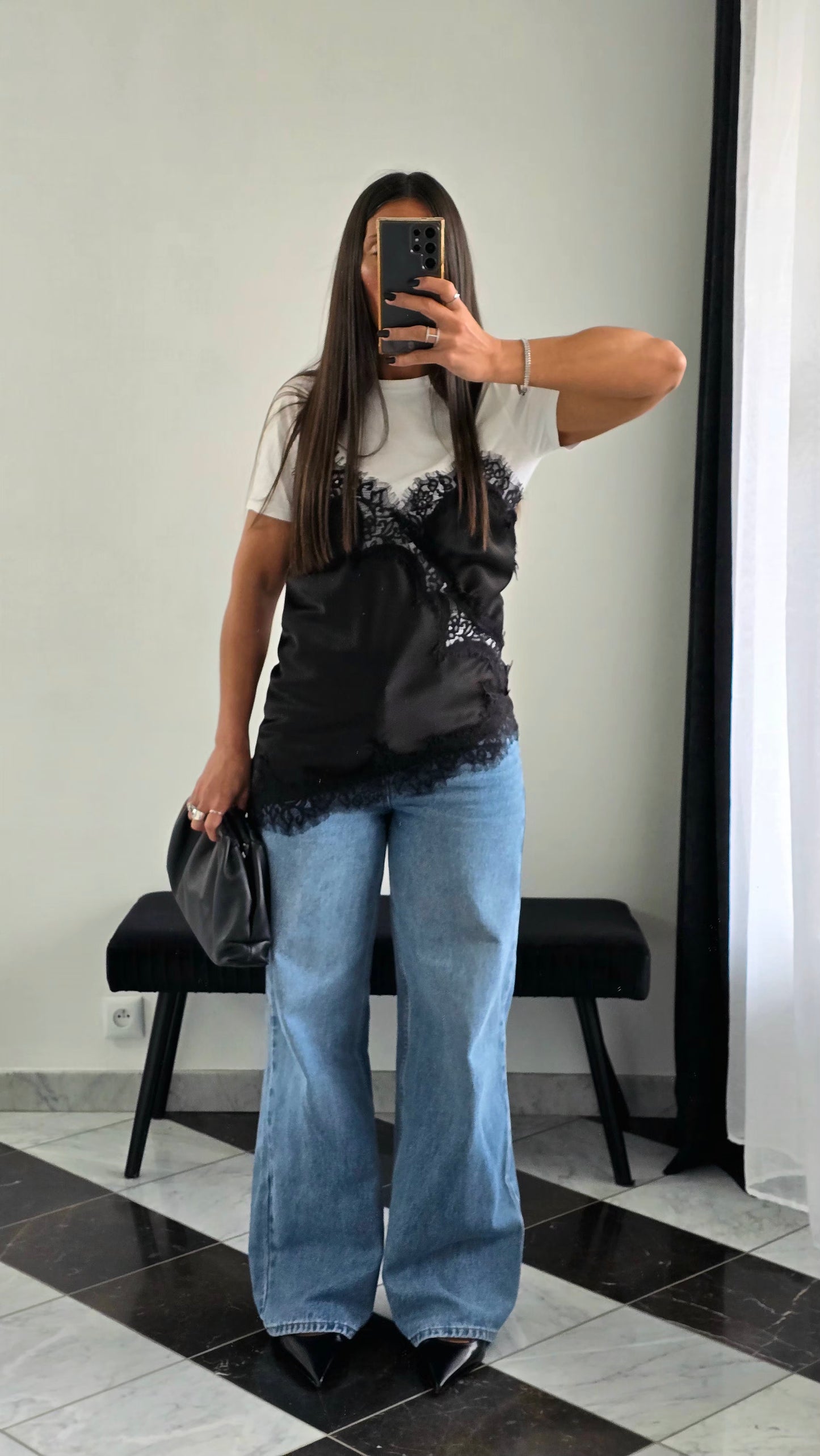 Débardeur Satiné à Dentelle – Noir