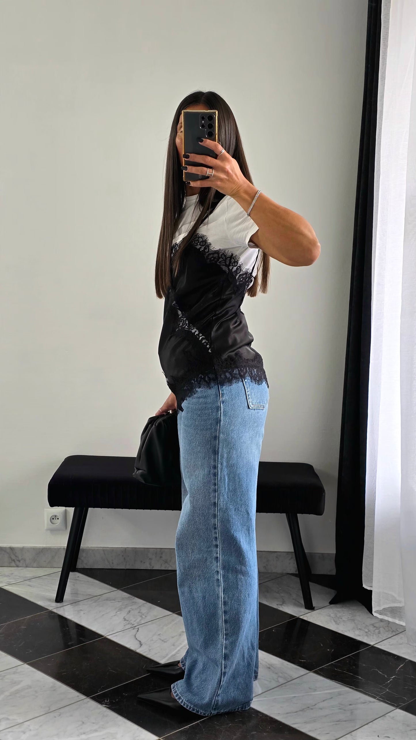 Débardeur Satiné à Dentelle – Noir