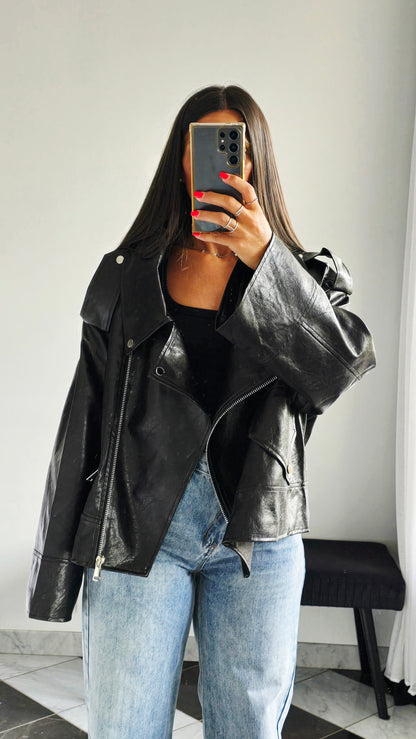 Perfecto Oversize en simili cuir – Col dégagé & style affirmé