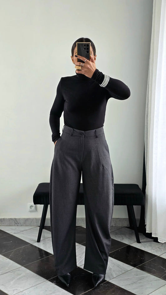 Pantalon Tailleur Graphite – Coupe Large et Élégance Architecturale