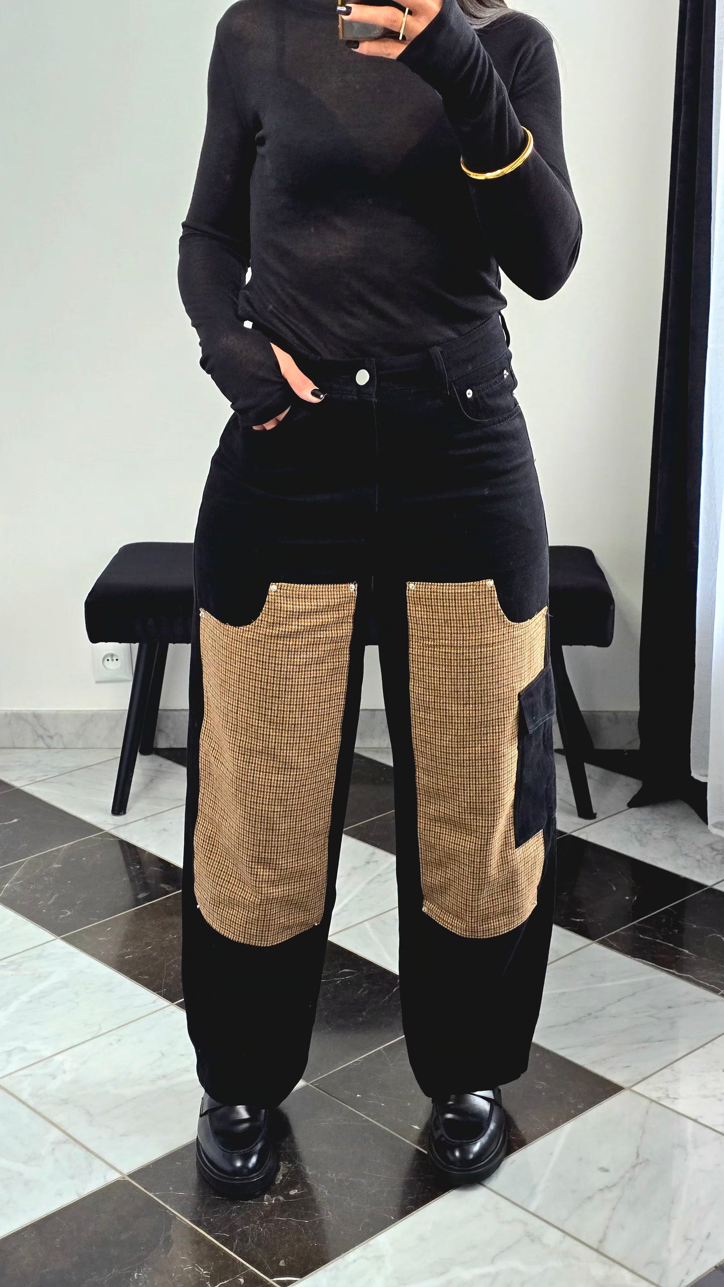 Jean Patchwork – Détails Pied-de-Poule & Coupe Large