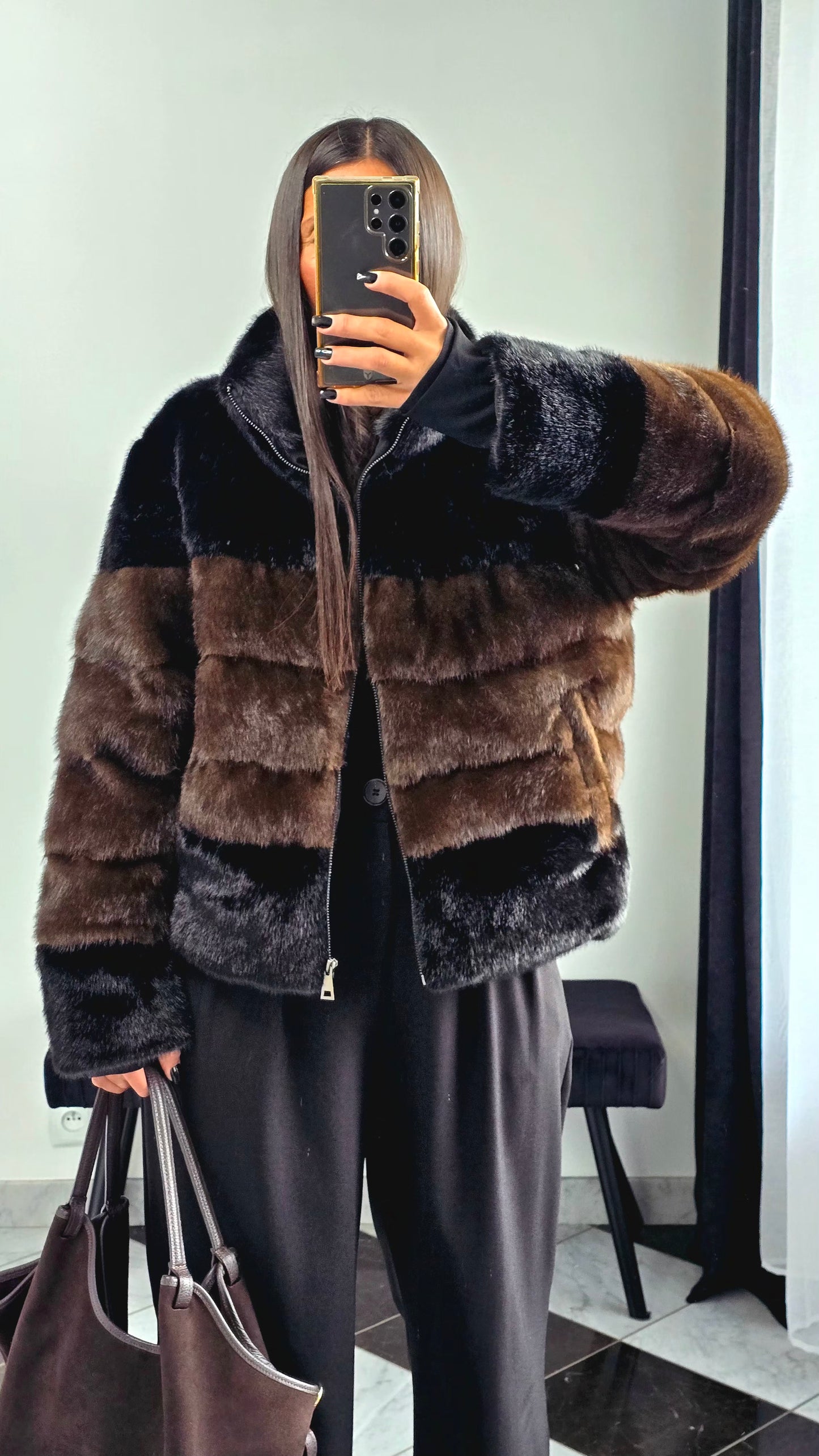 Manteau Effet Doudoune Bi-Color – Col Montant & Finition Luxe