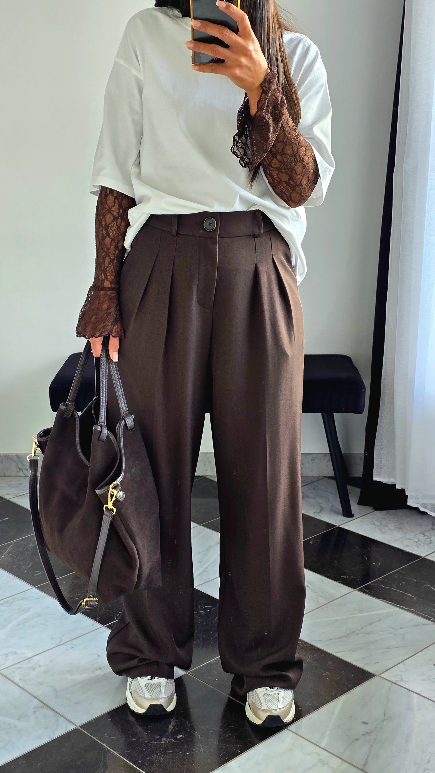 Pantalon Tailleur Évasé – Chocolat Profond