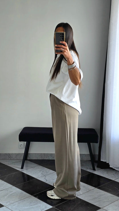 Pantalon Tailleur Évasé – Taupe Élégant