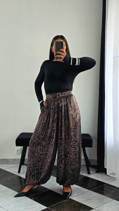 Pantalon Large Imprimé Kaki & Noir