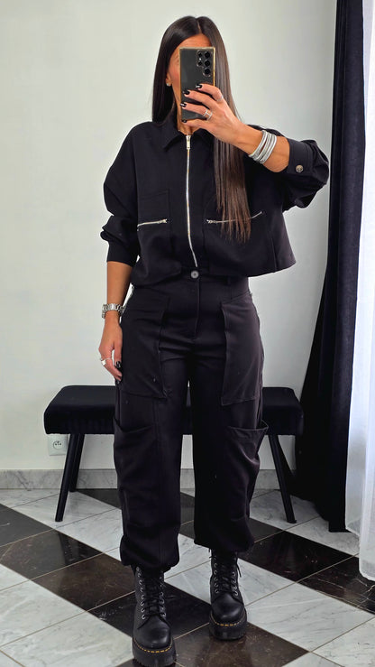 Veste Zippée Courte – Noir Coordonnée Cargo