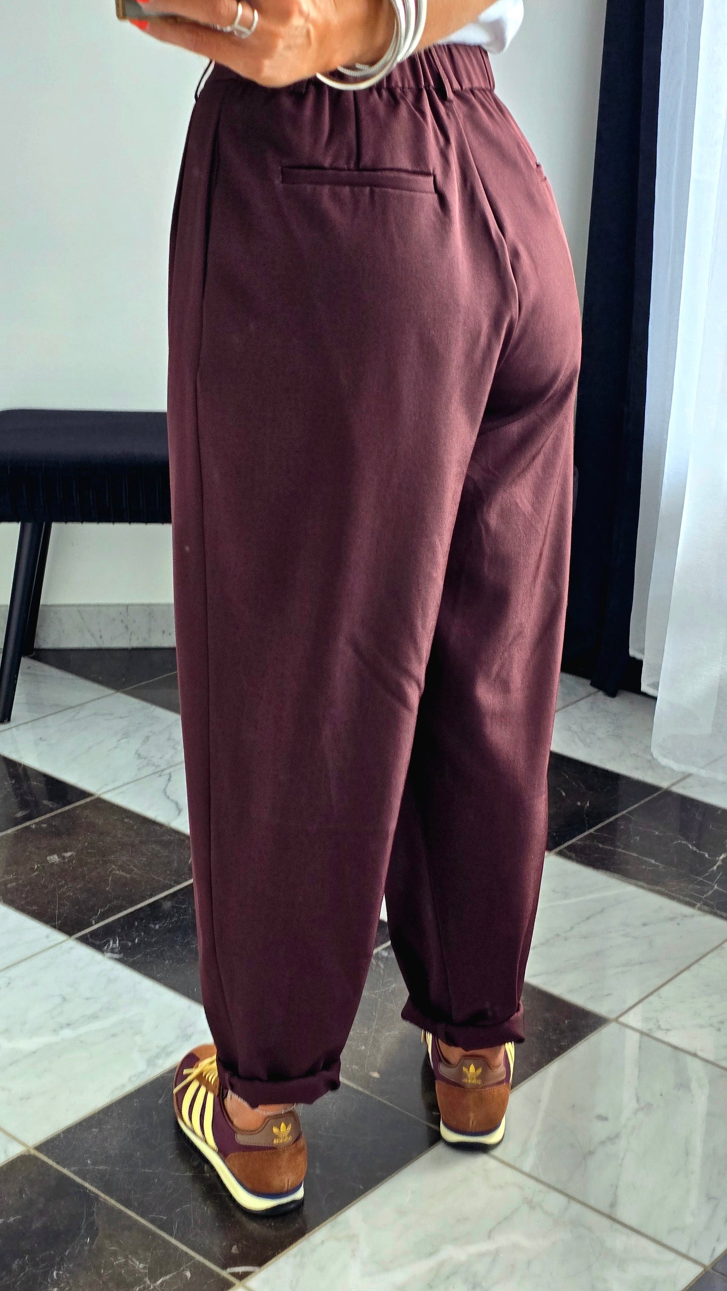 Pantalon Carotte Chic – Bordeaux